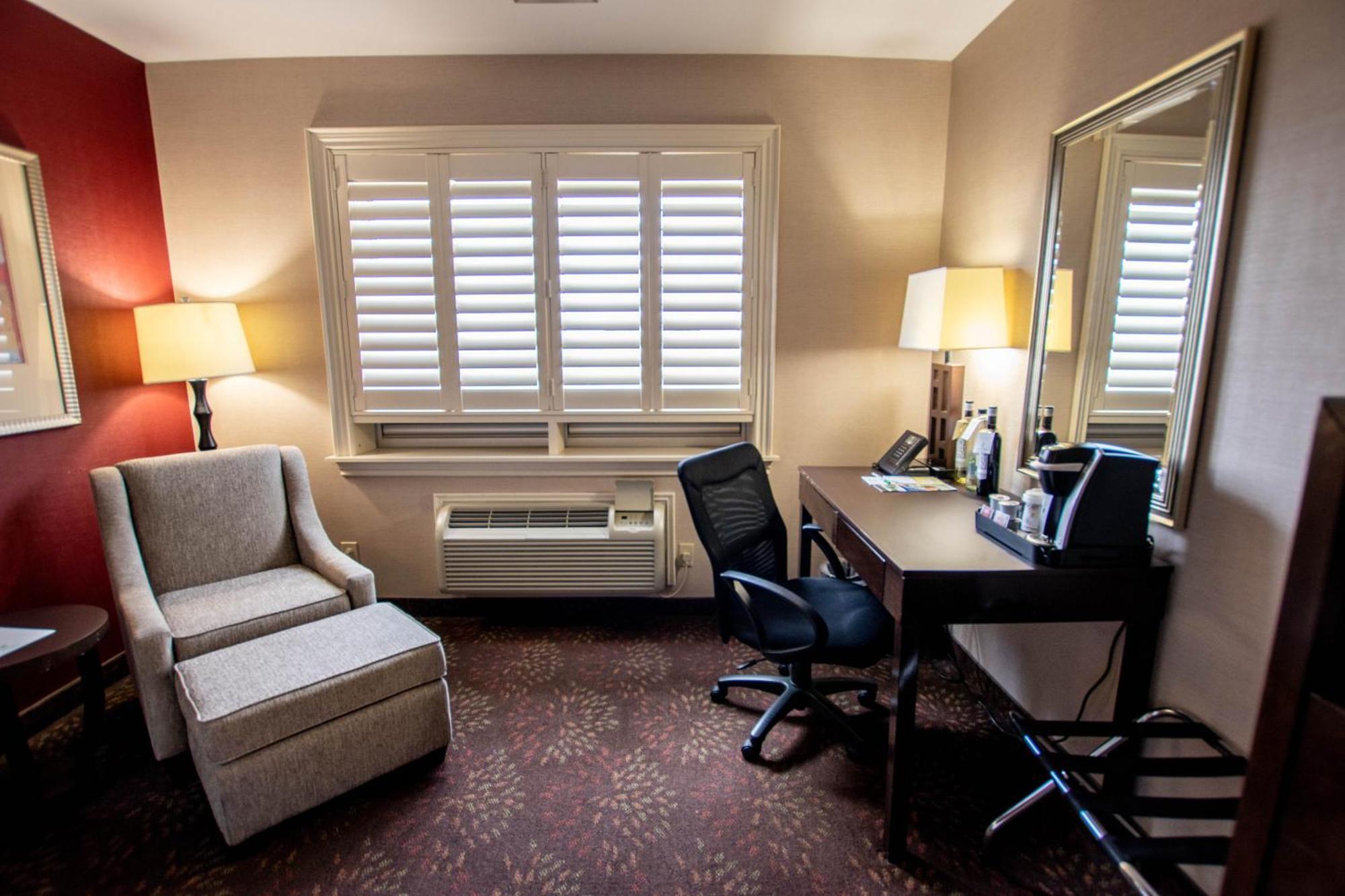 Holiday Inn Hotel & Suites St.Catharines-Niagara By Ihg Sainte-Catherine Exterior foto